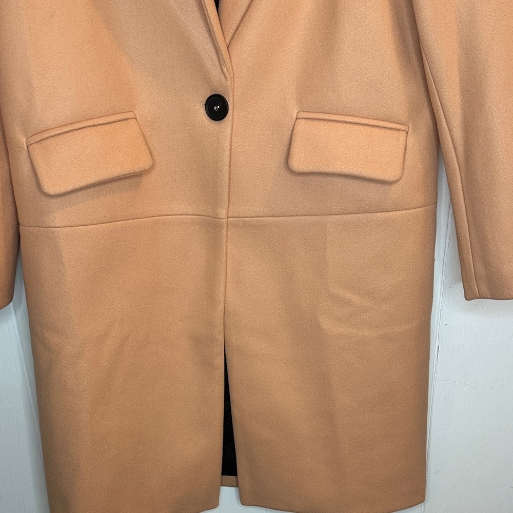 Elegant Tan Trench Coat for Women - Picture 13 of 16